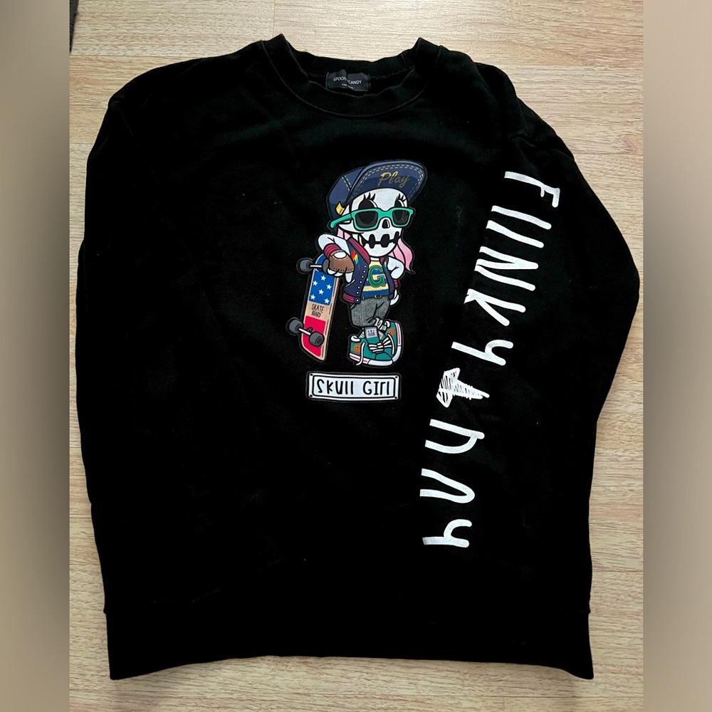 women sweatshirt